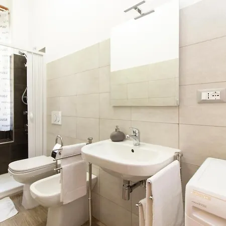 Paoli 95 Apartament *